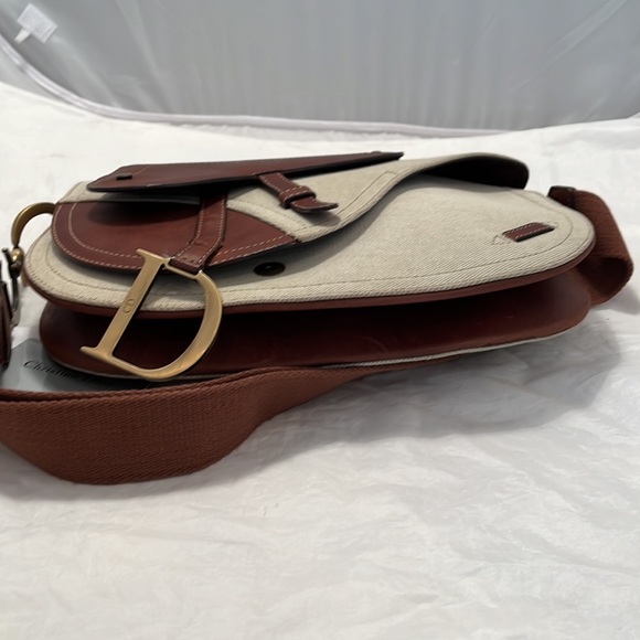 Dior Crossbody Saddle Bag - Picture 9 of 16